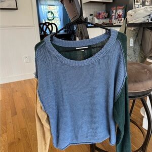 American Eagle Outfitters Blue and Green Sweater